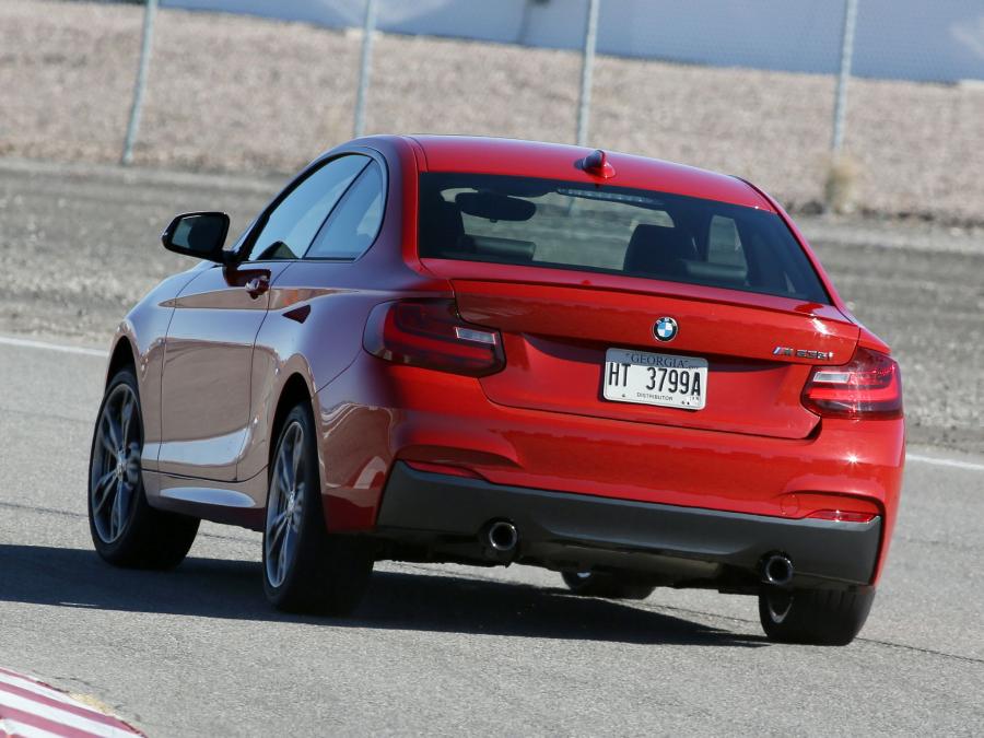  BMW M235i Coupe 2014 года  (US) (фото 21 из 30)
